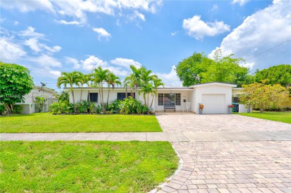 Miller Heights, 9410 SW 53rd St, Olympia Heights, Florida 33165, image 2