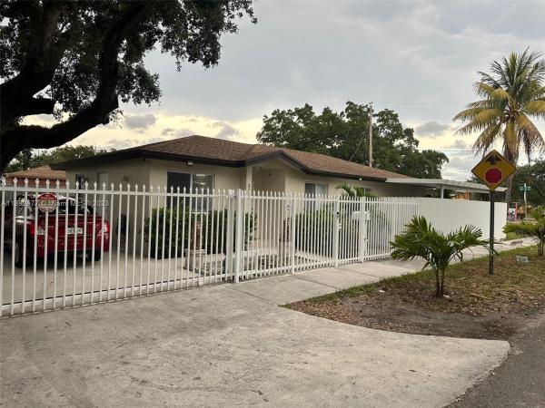 Lauraville Gardens, 3175 NW 43rd St, Brownsville, Florida 33142, image 1