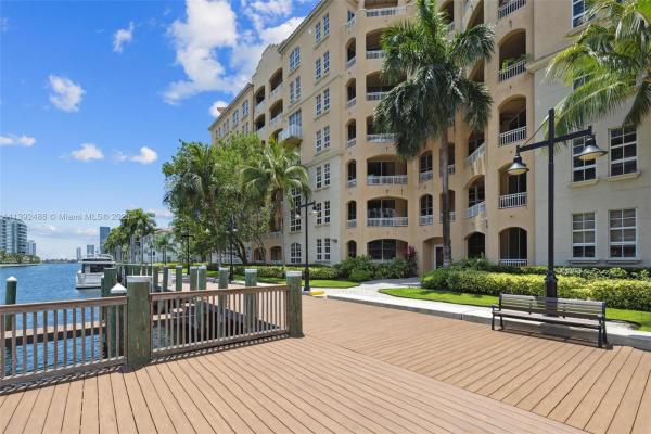 Alaqua, 3001 NE 185th St #707, Aventura, Florida 33180, image 1