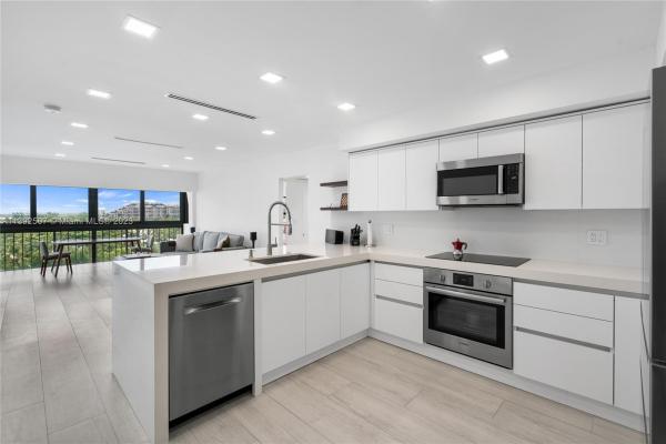 Key Biscayne Ambassador, 575 Crandon Blvd #807, Key Biscayne, Florida 33149, image 1