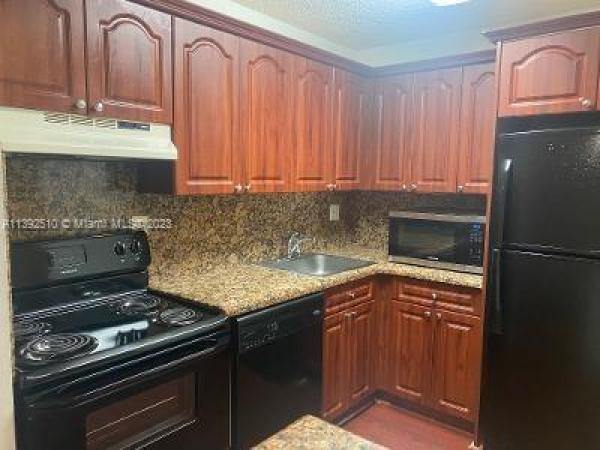 The Courts At Kendall, 15500 SW 80th St #A-304, Kendall West, Florida 33193, image 1