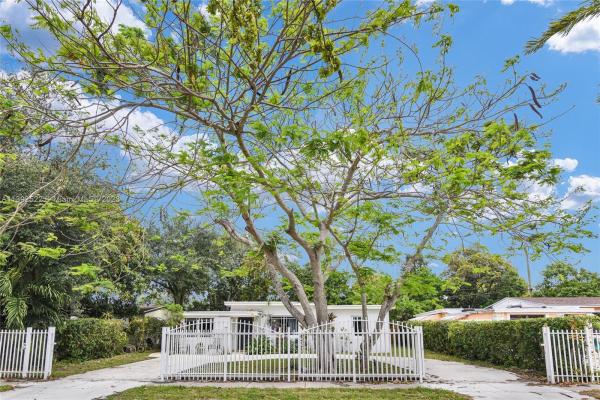 Overbrook Shores, 145 NW 122nd St, North Miami, Florida 33168, image 1