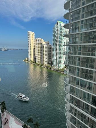 Met 1, 300 S Biscayne Blvd #T-1902, Miami, Florida 33131, image 2