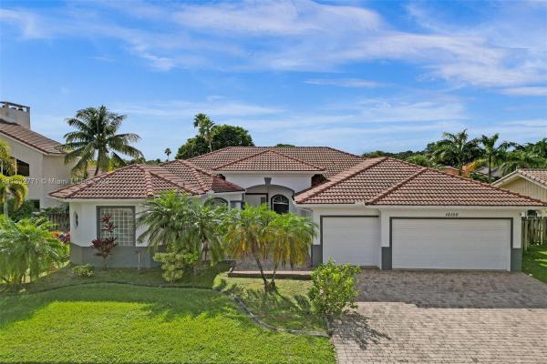 Jacaranda Cay, 10150 SW 3rd St, Plantation, Florida 33324, image 1