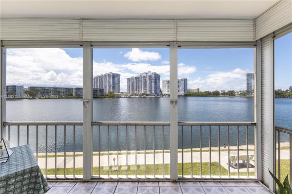 Point East, 2949 Point East Dr #B-211, Aventura, Florida 33160, image 2