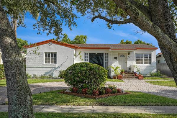 King Arthur Estates, 80 W 58th St, Hialeah, Florida 33012, image 1