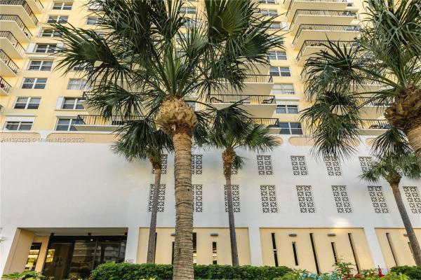 Golden Horn, 427 Golden Isles Dr #4D, Hallandale Beach, Florida 33009, image 1