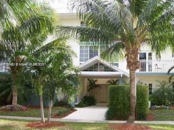 Key Islander, 290 Sunrise Dr # 1-b, Key Biscayne, Florida 33149, image 1