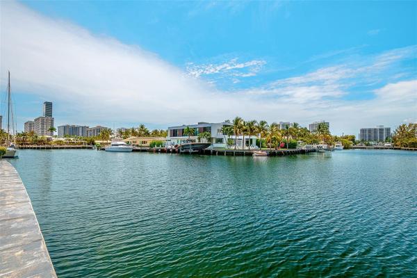 Ocean View Towers, 401 E Golden Isles Dr #1011, Hallandale Beach, Florida 33009, image 1