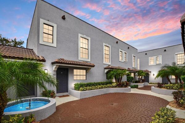 The Provinces Of Pierpointe At Pembroke Lakes, 11745 NW 11th St, Pembroke Pines, Florida 33026, image 2