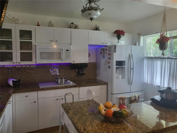 Las Vistas In Inverrary, 3501 Inverrary Dr #103, Lauderhill, Florida 33319, image 1