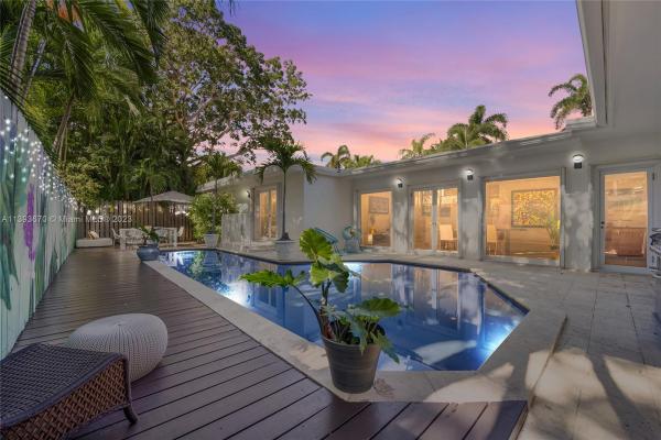 Natoma Manors, 1644 Tigertail Ave, Miami, Florida 33133, image 1
