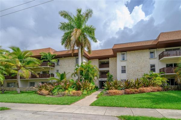 Dadeland Capri, 7483 SW 82nd St #A202, Glenvar Heights, Florida 33143, image 1