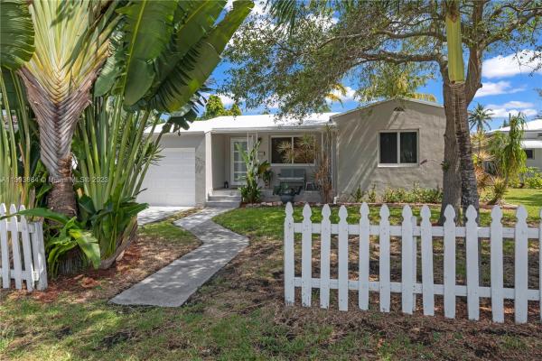 Hollywood Little Ranches, 2535 Taylor St, Hollywood, Florida 33020, image 2