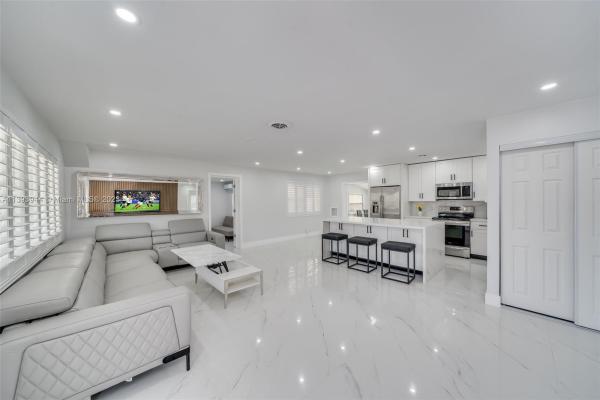 Beachway Estates, 865 NE 23rd Ter, Pompano Beach, Florida 33062, image 1