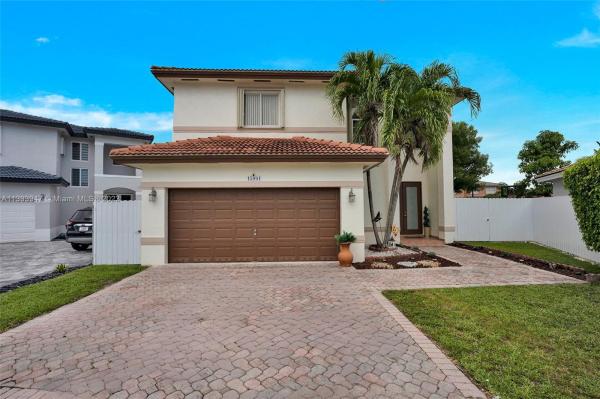 15991 SW 64th Ter, Kendale Lakes, Florida 33193, image 2