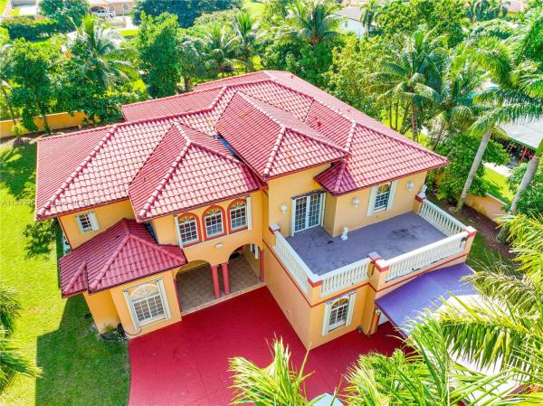 12700 SW 187th Ter, South Miami Heights, Florida 33177, image 2
