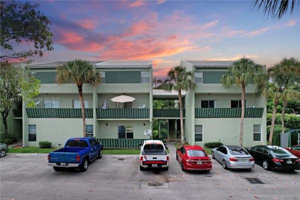 Sun & Lake, 8909 NW 28th Dr #28, Coral Springs, Florida 33065, image 1