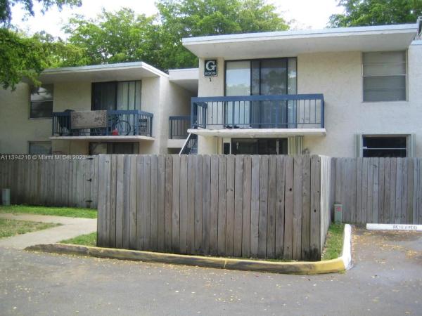 Captiva Lakes Villas, 8309 SW 142nd Ave #H-101, Kendale Lakes, Florida 33183, image 1
