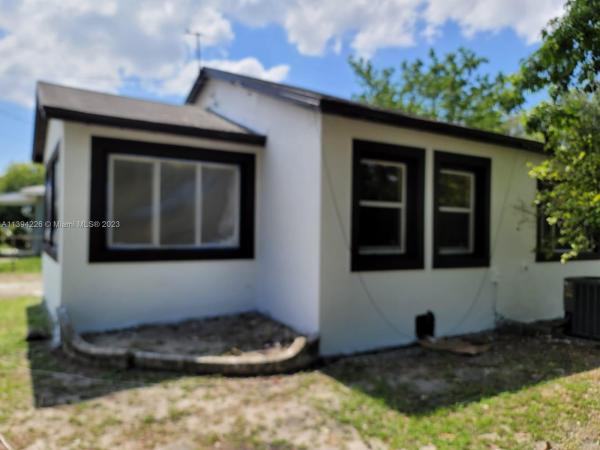 Bowling Green, 1025 NW 55th St, Miami, Florida 33127, image 1