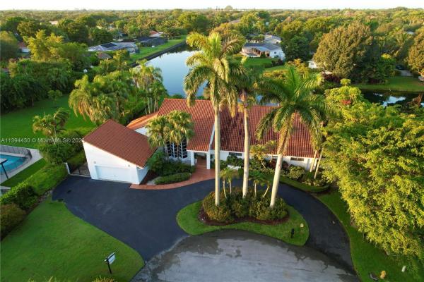 7500 SW 107th St, Pinecrest, Florida 33156, image 2