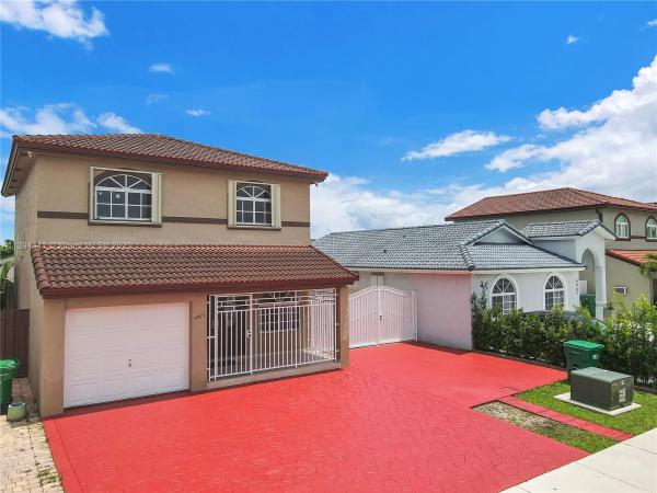 Biltmore Villas, 9977 NW 123rd St, Hialeah Gardens, Florida 33018, image 1