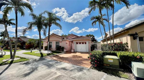 Shoma Homes At Kendall, 14239 SW 92nd St, The Hammocks, Florida 33186, image 1