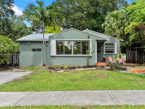 Country Club Estates, 25 Lenape Dr, Miami Springs, Florida 33166, image 2