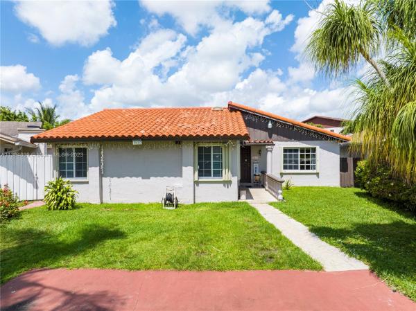 Los Paseos, 3610 SW 112th Pl, University Park, Florida 33165, image 1