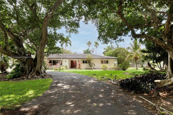 Chapman Park, 13500 SW 69th Ave, Pinecrest, Florida 33156, image 1