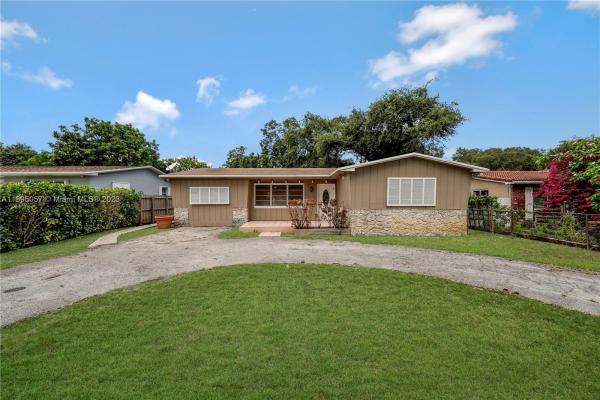 Fulford Highlands, 451 NE 160th Ter, Golden Glades, Florida 33162, image 1