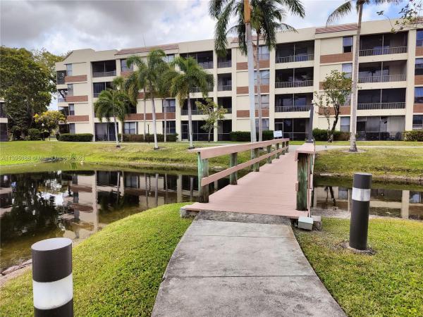 Lakes Of Newport, 100 NW 76th Ave #405-2, Plantation, Florida 33324, image 1