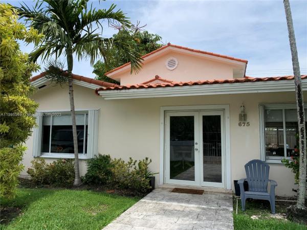 Biscayne Key Estates, 675 Allendale Rd, Key Biscayne, Florida 33149, image 1
