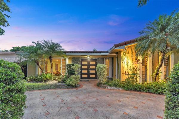 Hollywood Homesites High School, 1406 Coolidge St, Hollywood, Florida 33020, image 1