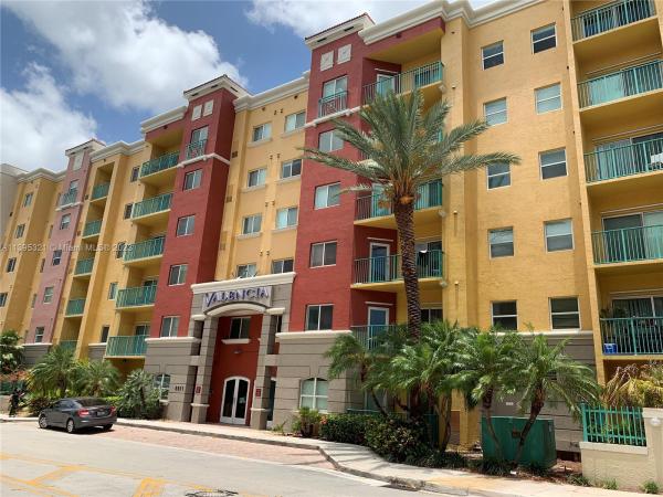 Valencia, 6001 SW 70th St #425, South Miami, Florida 33143, image 1