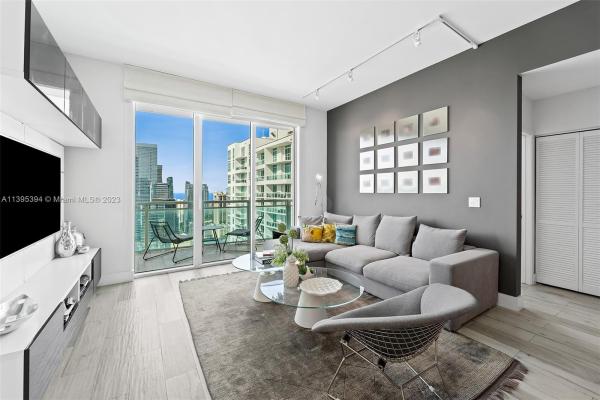 The Plaza On Brickell East, 950 Brickell Bay Dr #4105, Miami, Florida 33131, image 1