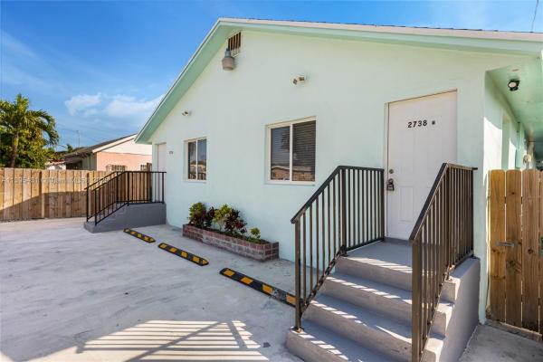 2738 NW 28th St, Unincorporated Dade County, Florida 33142, image 2