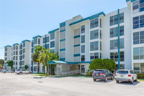 Avila North, 17560 Atlantic Blvd #212, Sunny Isles Beach, Florida 33160, image 1
