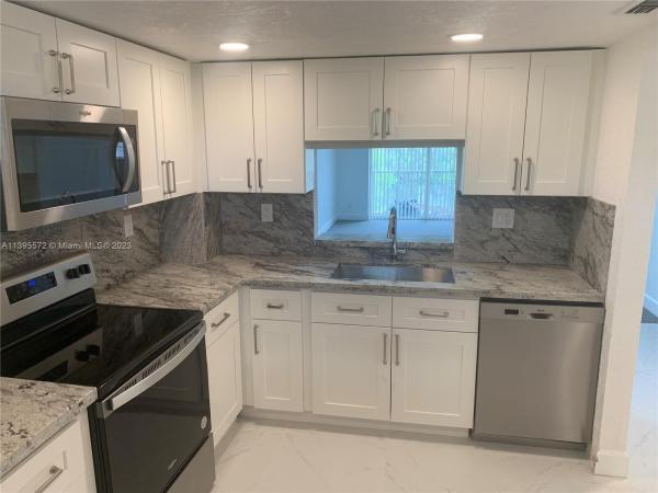 Sherwood Square, 1075 Riverside Dr #401, Coral Springs, Florida 33071, image 1
