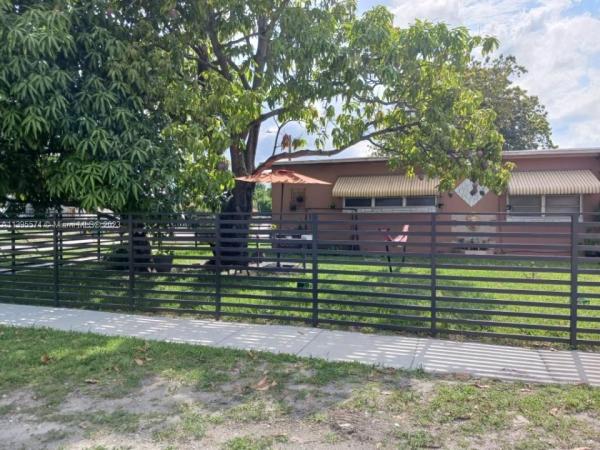 Jai Alai Heights, 5120 E 3rd Ave, Hialeah, Florida 33013, image 1