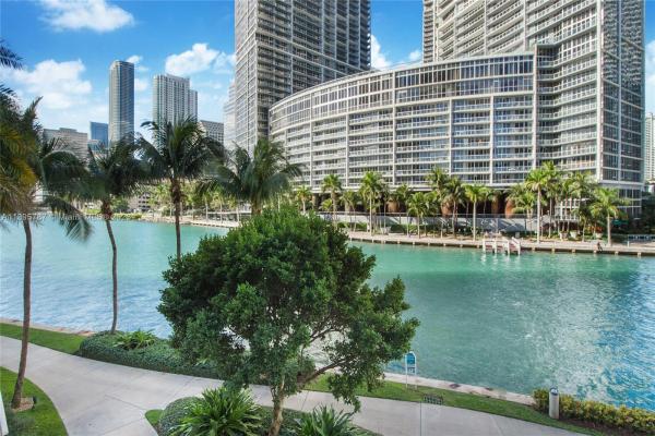 Carbonell, 901 Brickell Key Blvd #304, Miami, Florida 33131, image 1