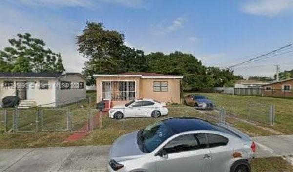 Para Villa Heights, 2127 NW 71st St, Gladeview, Florida 33147, image 1