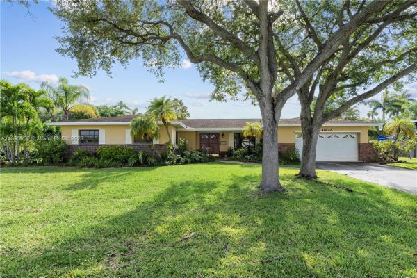 Pine Acres, 11822 SW 100th Ave, Kendall, Florida 33176, image 1