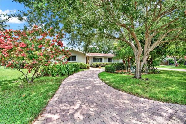 Mangowood, 8325 SW 150th Dr, Palmetto Bay, Florida 33158, image 1