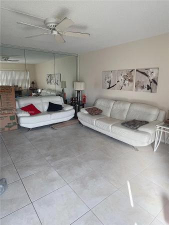 Richmond, 2 Richmond B, Deerfield Beach, Florida 33442, image 1