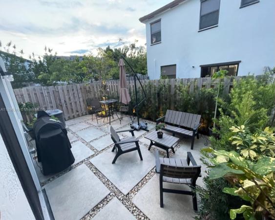 Las Ramblas At Via Ventura, 395 NE 212th St, Ives Estates, Florida 33179, image 1
