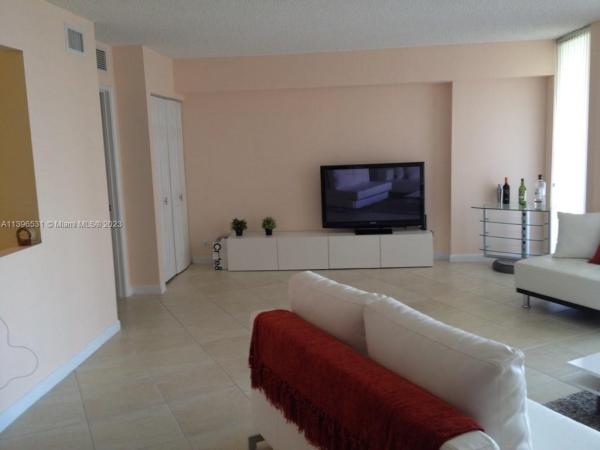 Parc Central Aventura South, 3300 NE 191st St #1816, Aventura, Florida 33180, image 2