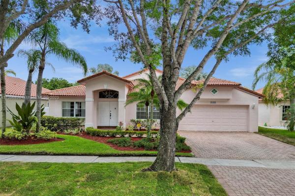 Chapel Lake Estates, 18408 NW 9th St, Pembroke Pines, Florida 33029, image 1