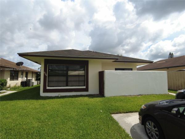 Palm Hill Villas, 4828 Luqui Ct, West Palm Beach, Florida 33415, image 1