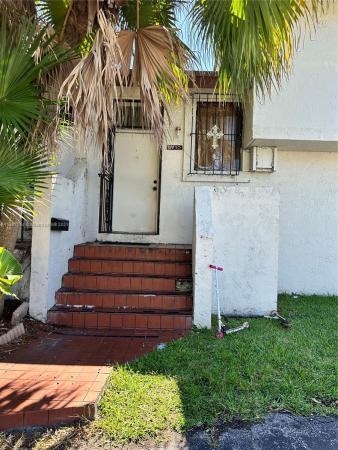Wind Lake Village, 9710 NW 4th Ln #9710, Fountainebleau, Florida 33172, image 2